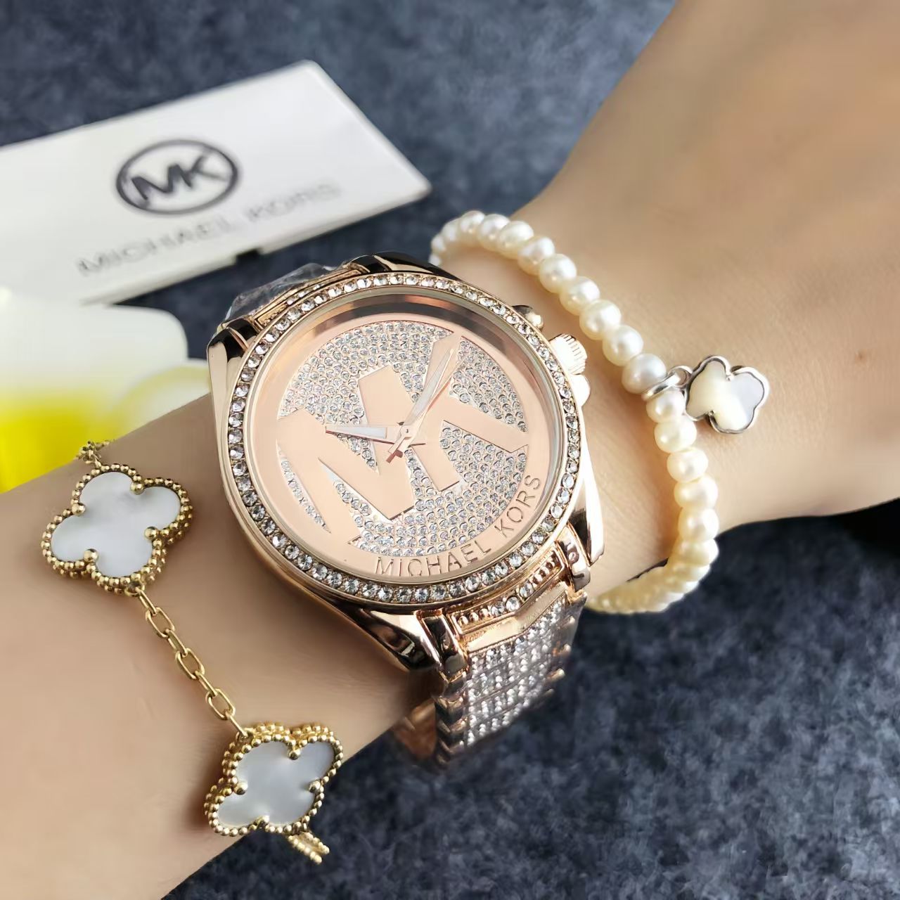Michael Kors New Fashionable a - Luxury Watch Photography recension och pris