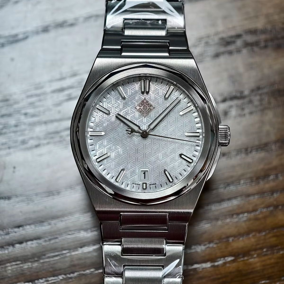 IX&DAO 2026 New Warrior 37mm M - Minute Repeater Watch recension och pris