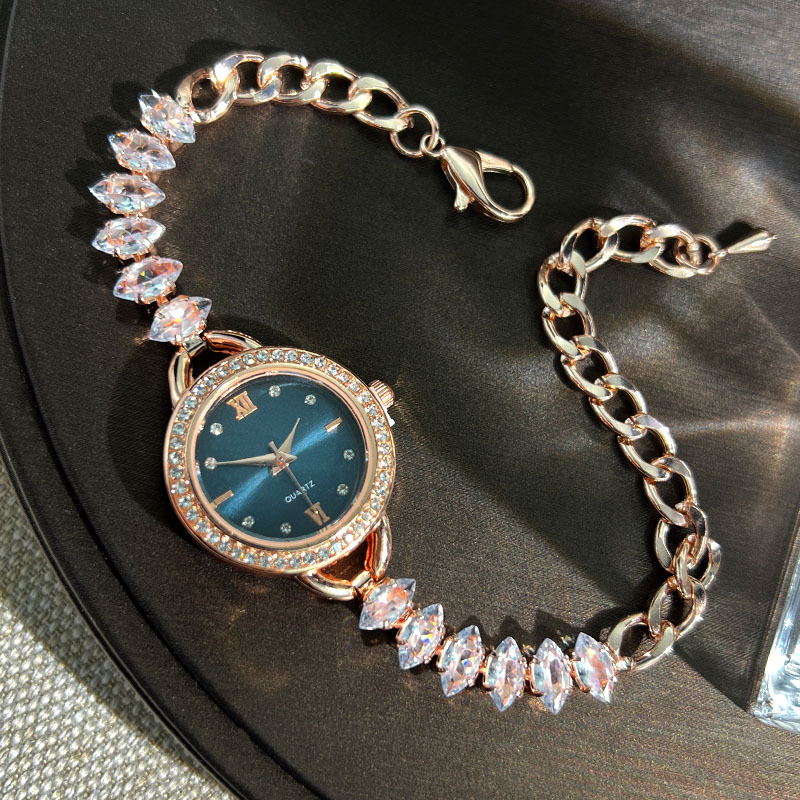 UTHAI CQ383 Fashionable Women  - Luxury Watch Ladies recension och pris