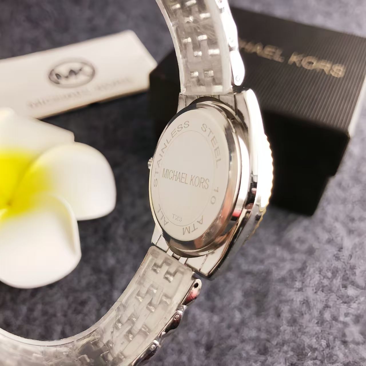 Michael Kors Luxury Rose Gold  - Luxury Watch Photography recension och pris